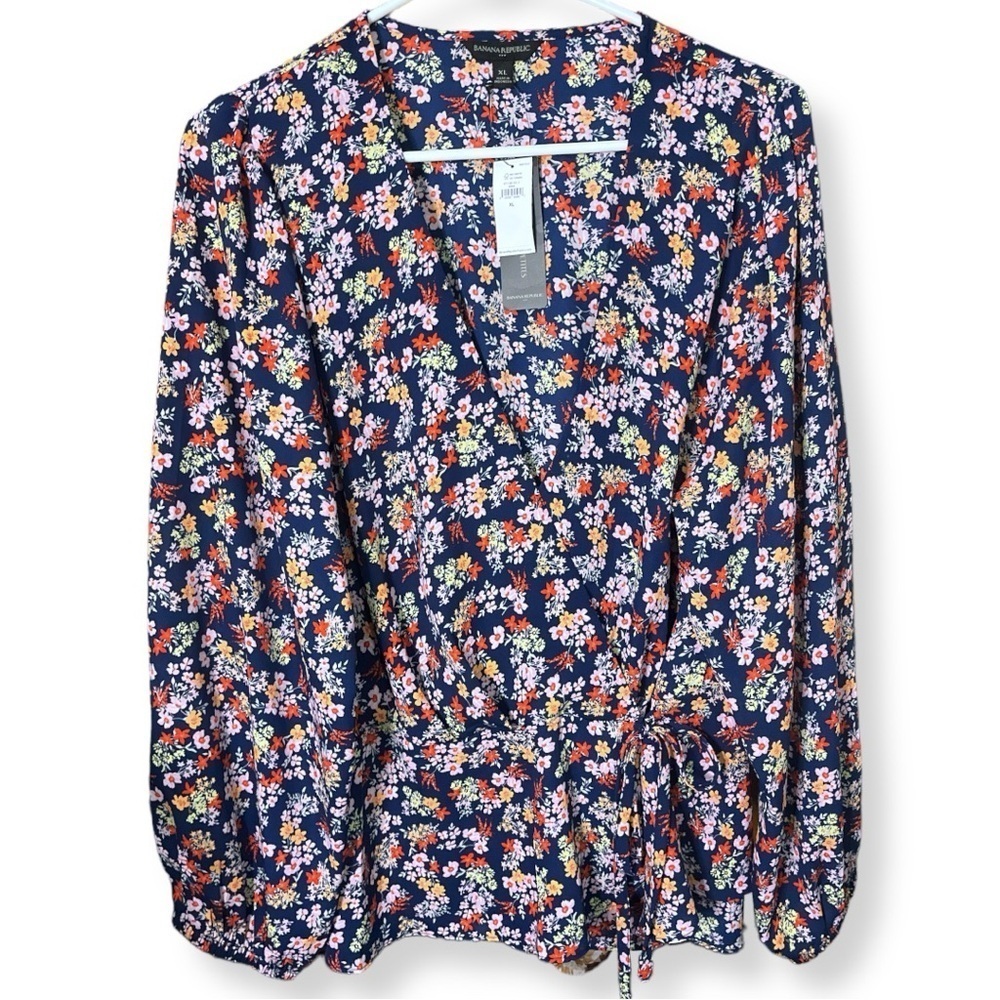 FINAL SALE - Make me an Offer! - Banana Republic Floral True Wrap Top